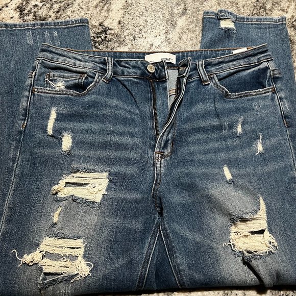 VERVERT HIGH RISE DISTRESSED Size 30 Perfect Weekend Jeans💕 - Picture 2 of 3